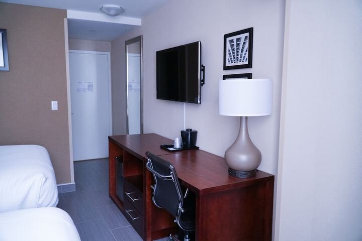 Room 26 of 43