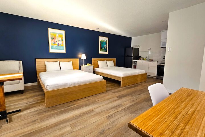 Cloud 9 Inn
