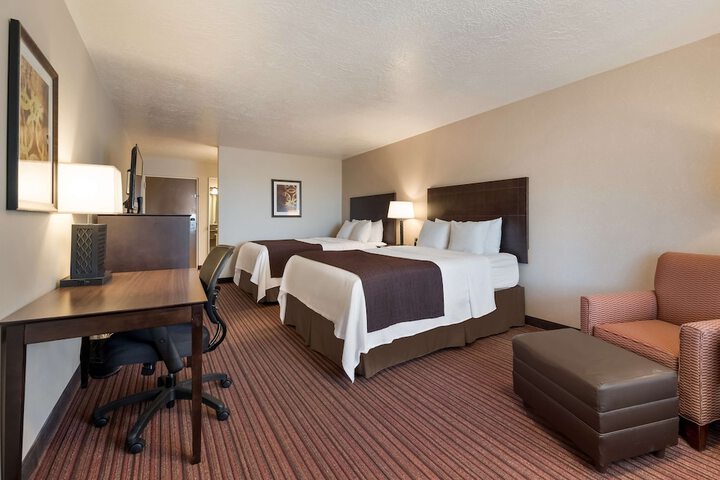 Room 10 of 26