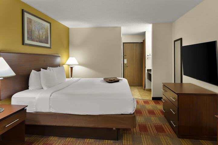 Room 21 of 39