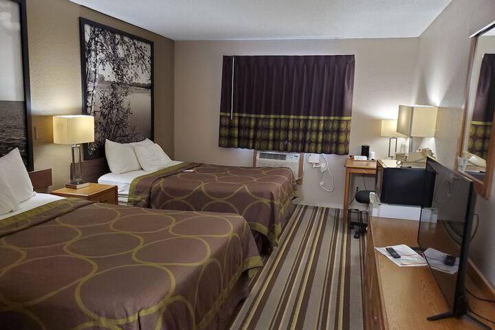 Room 30 of 38