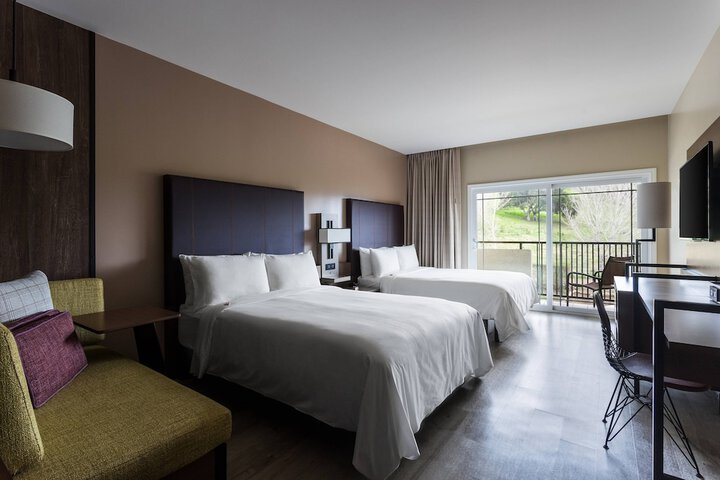 Room 25 of 57
