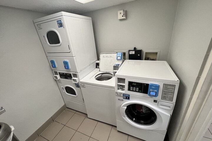 Motel 6 Council Bluffs IA - Omaha East
