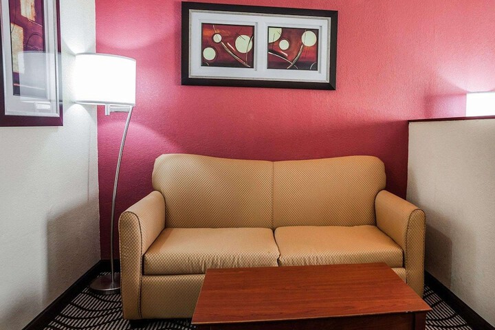 Room 16 of 27