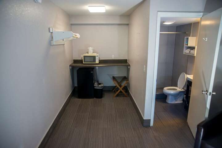 Room 12 of 14