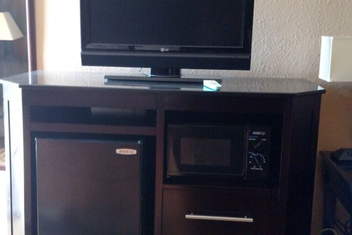 Super 8 by Wyndham Atoka