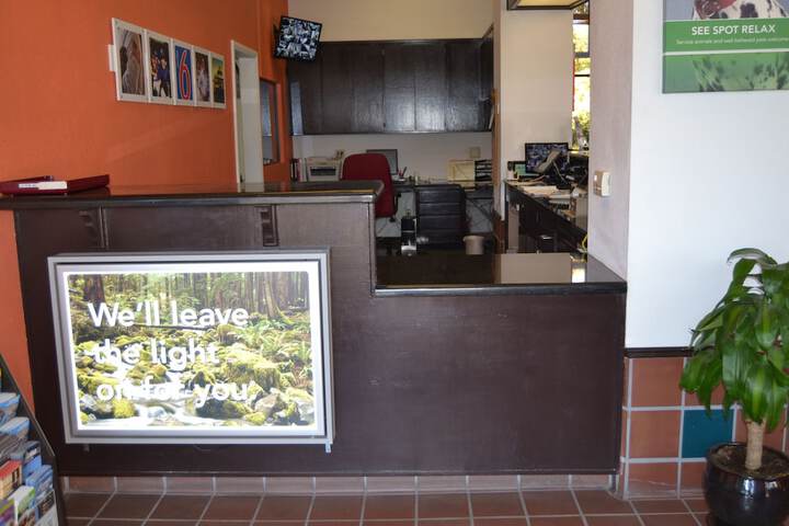 Motel 6 Oakdale CA