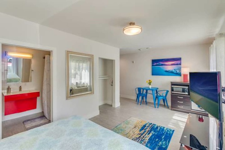 Room 22 of 40