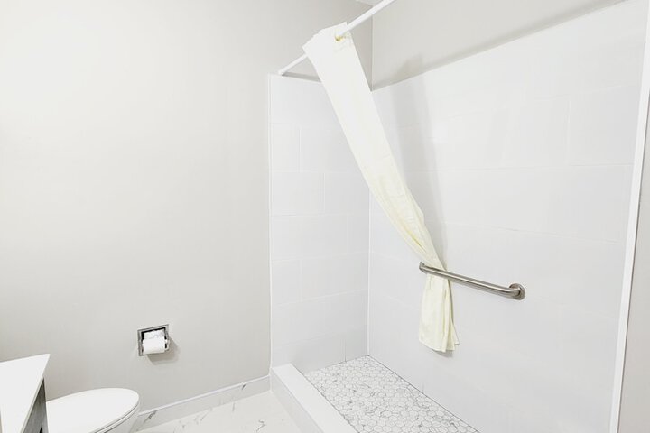 Room 12 of 32