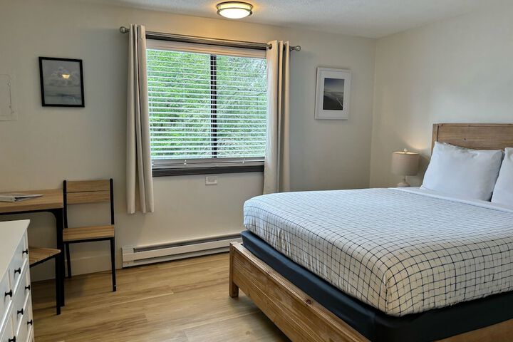 Room 83 of 129
