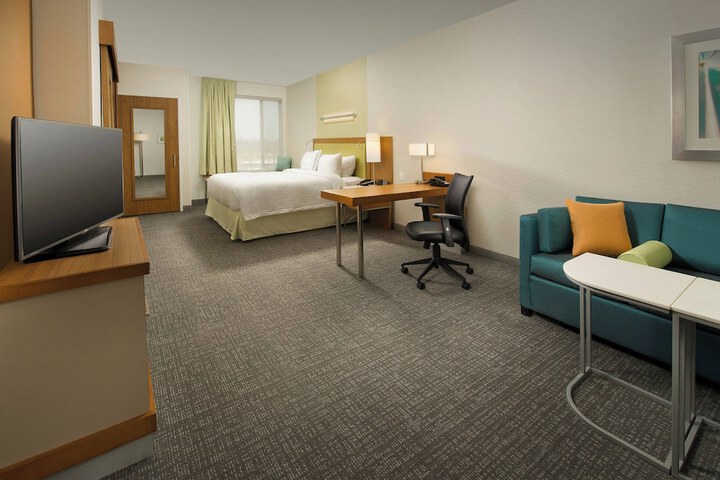 Room 8 of 27