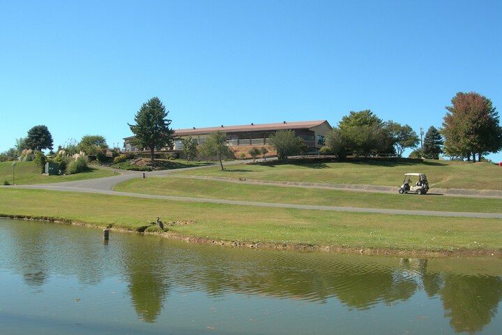 Baneberry Golf and Resort