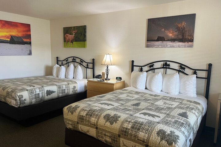 Antlers Inn