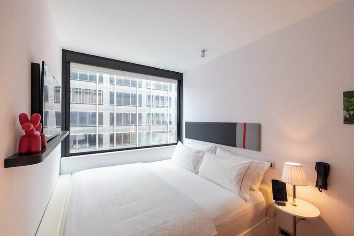 Room 21 of 43