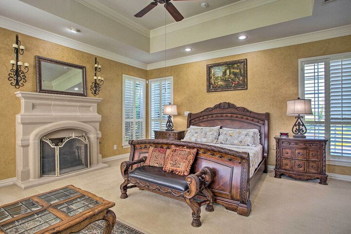 Families Welcome! Lavish Celina Home w / Game Room