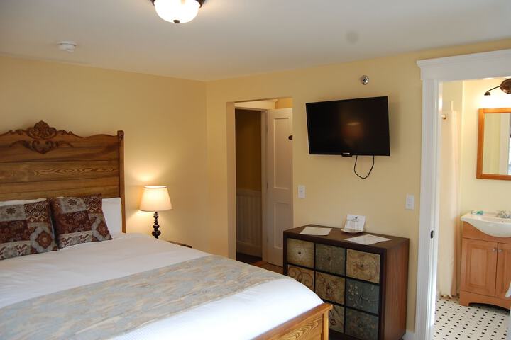 Room 111 of 129