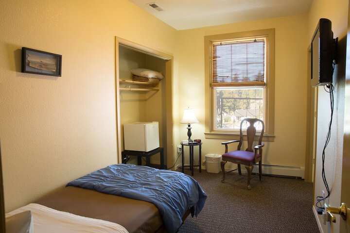 Room 29 of 94