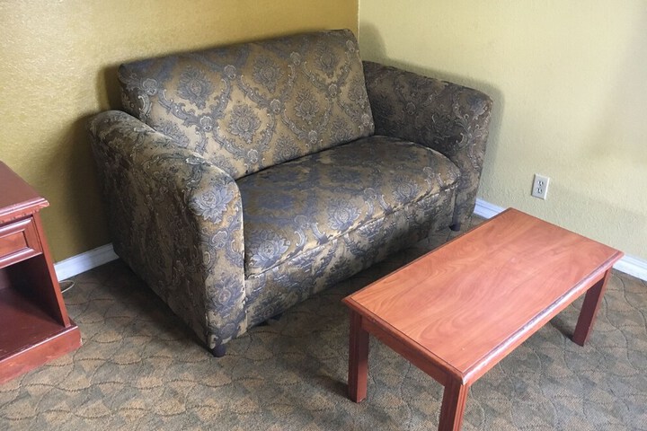 Bellflower Travel Inn