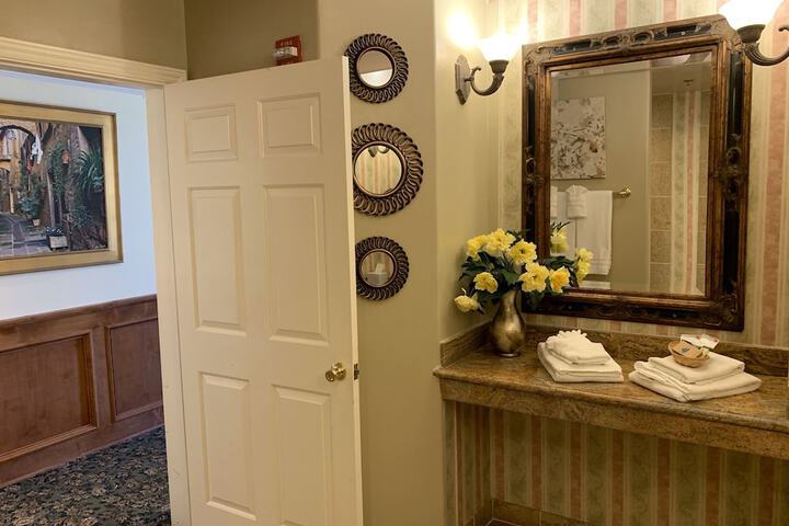Room 43 of 56