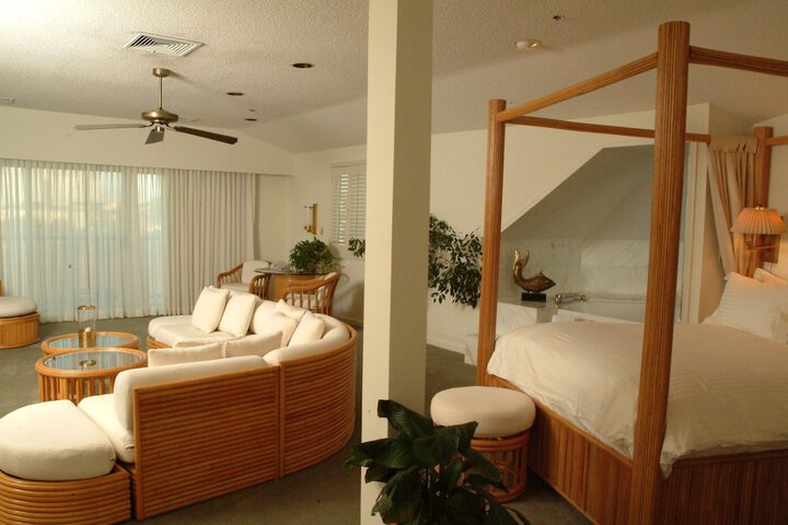 Room 43 of 76