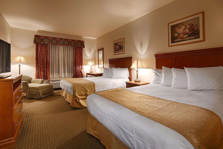 Room 13 of 23