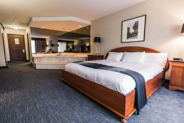 Room 21 of 51