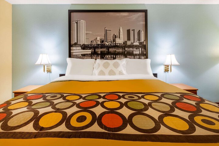 Room 21 of 37