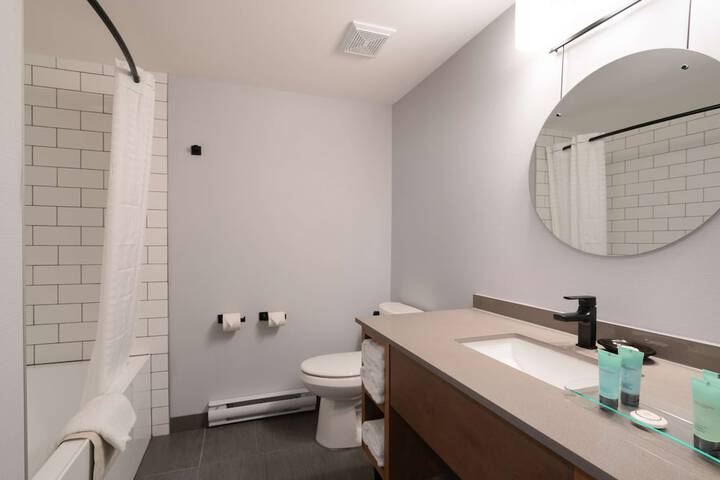 Prestige Kamloops Hotel WorldHotels Crafted