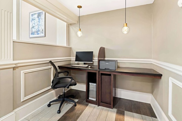 Best Western Riverside Inn