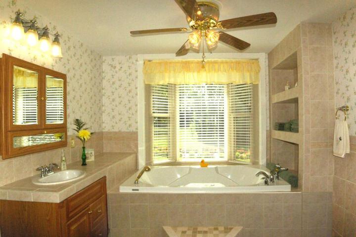 Plain & Fancy Bed & Breakfast