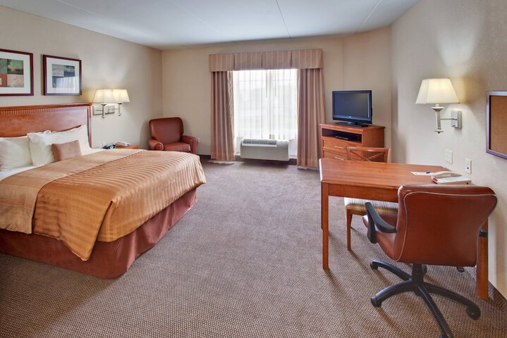 Room 11 of 17