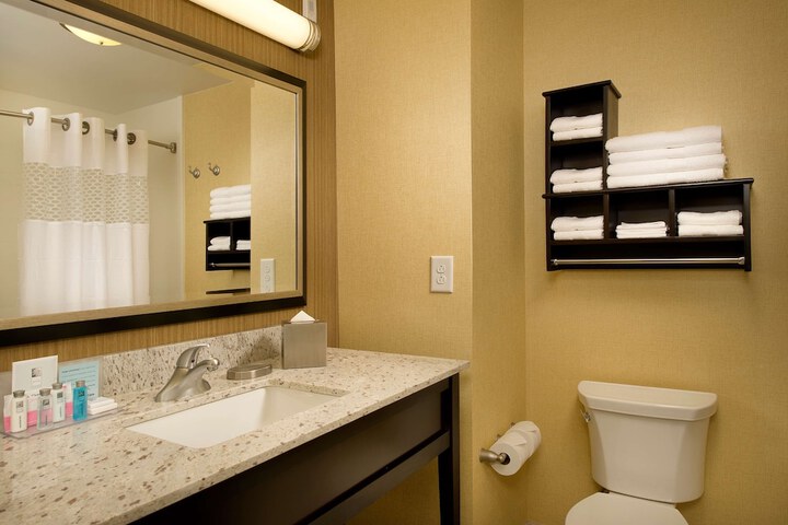 Hampton Inn & Suites Washington DC North / Gaithersburg