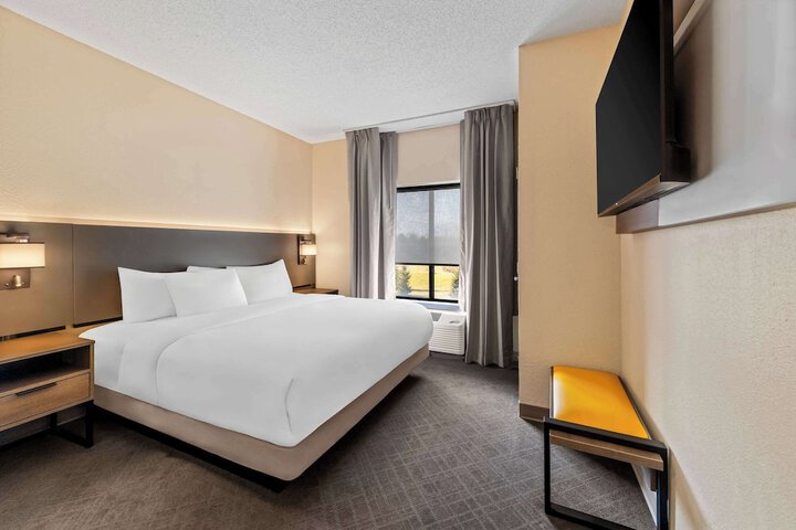 Room 15 of 28