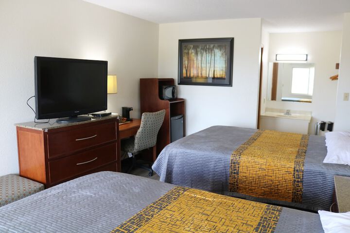 Room 9 of 9
