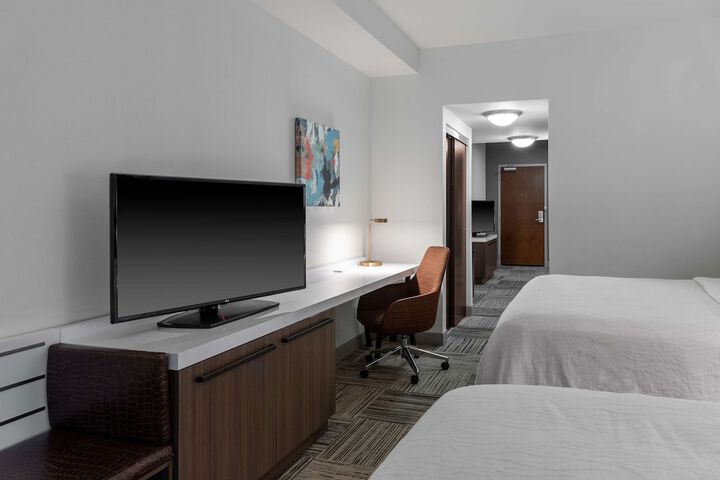 Room 25 of 66