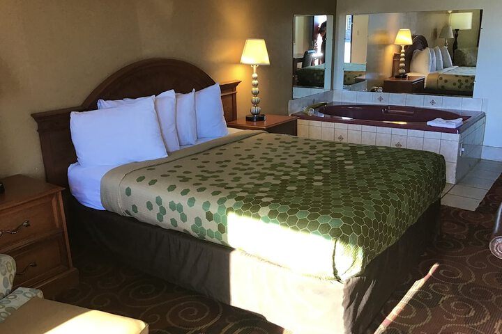 Room 20 of 27