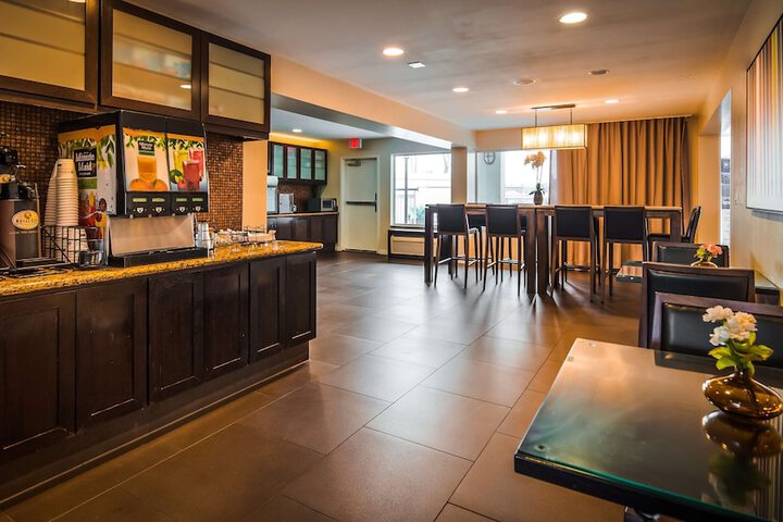 Best Western Plus Rancho Cordova Inn