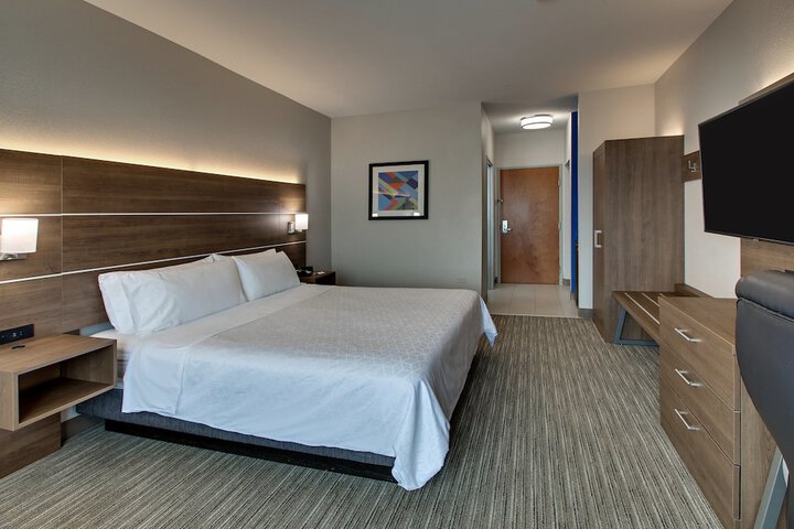 Room 47 of 71