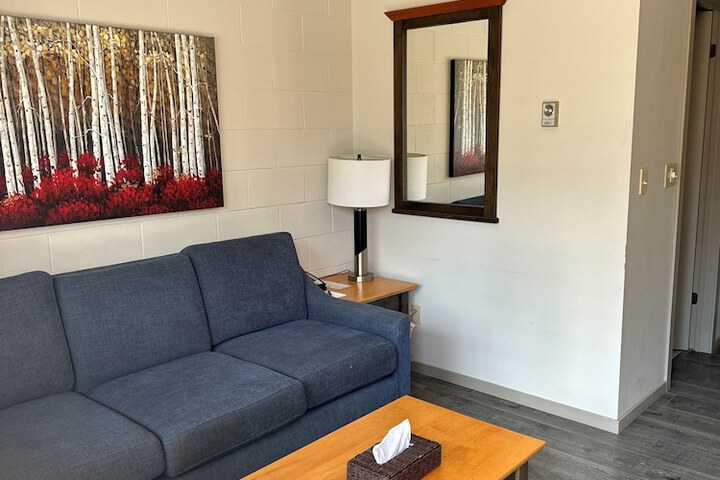 Saddle Mountain Lodge