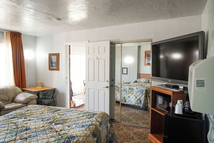 Swiss Holiday Lodge