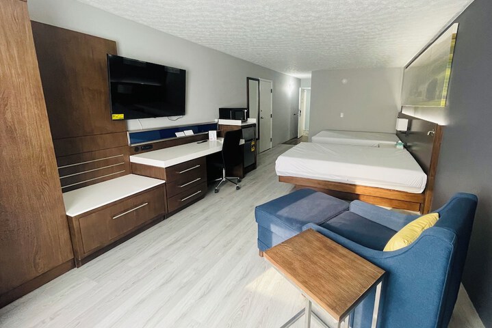 Luxor Inn & Suites a Travelodge by Wyndham