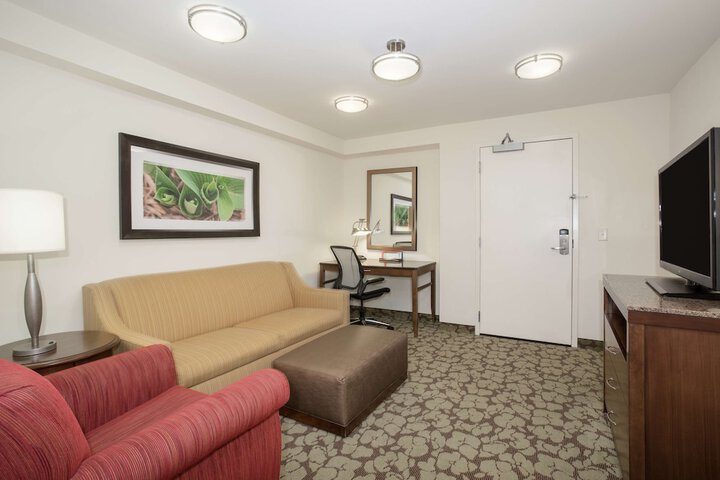 Hilton Garden Inn Lincoln Downtown / Haymarket