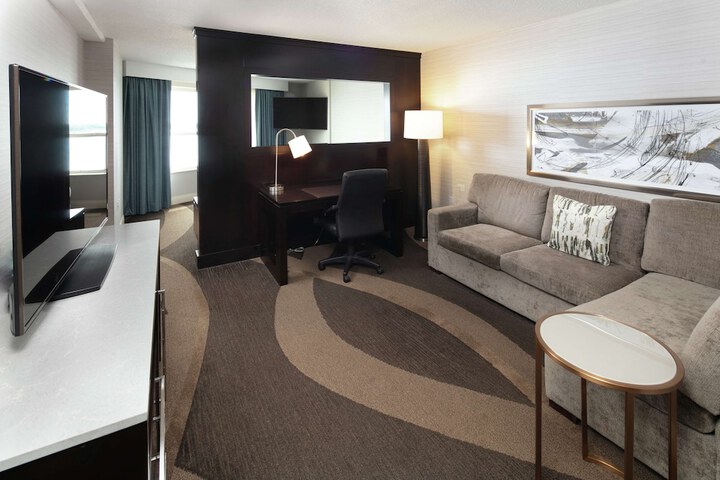 Room 8 of 52