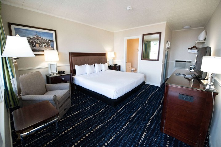 Room 18 of 27