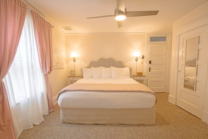 Room 26 of 37