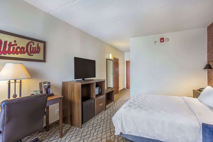 Burrstone Inn an Ascend Collection Hotel