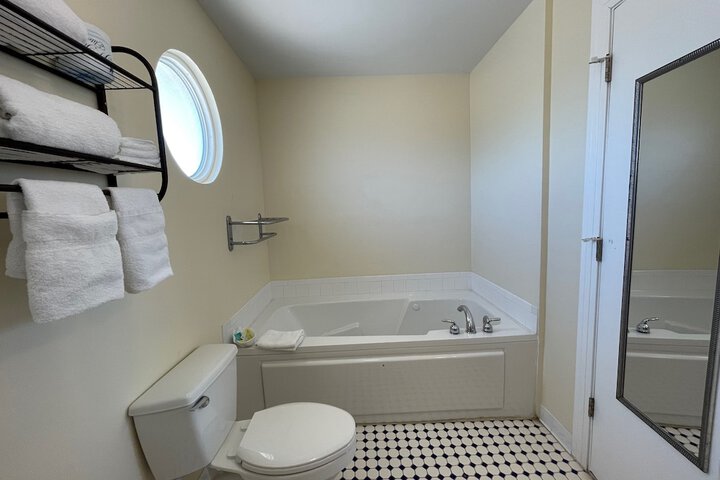 Room 40 of 62