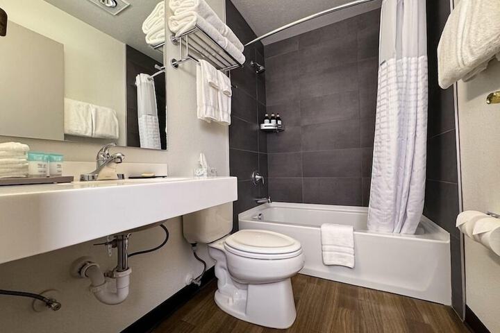 Hotel Ruby Ponderay / Sandpoint