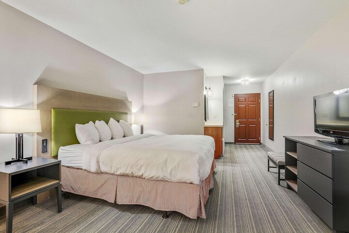 Room 20 of 34
