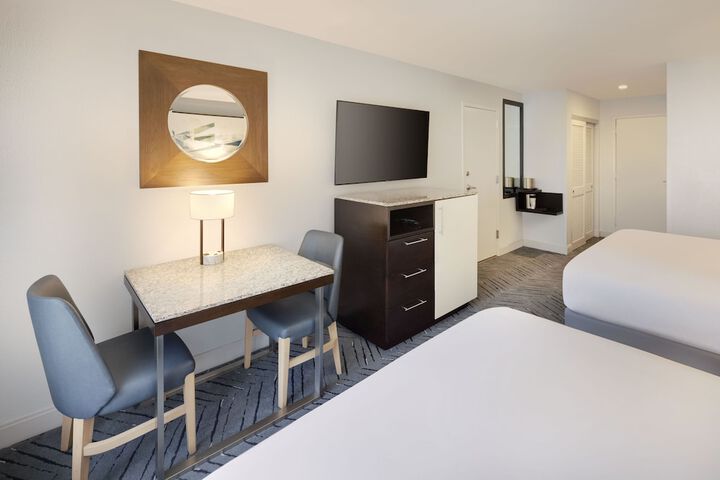 Room 21 of 57
